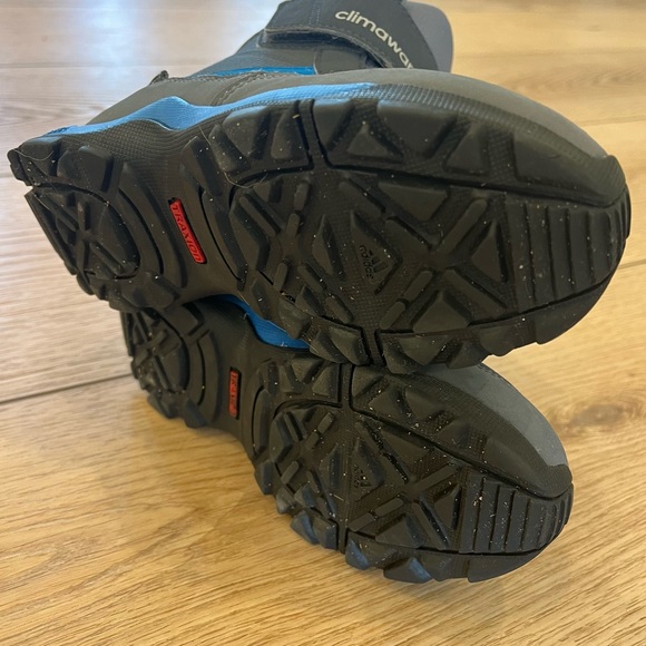 Adidas Climawarm Kids Boys Winter Snow Boots 11K Black Blue - Picture 7 of 8